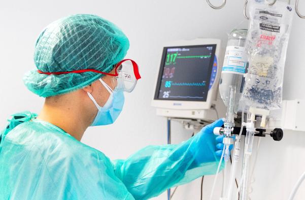 Cuenca suma hoy 4 nuevos contagios por Covid, se reducen los pacientes ingresados a 3 todos ellos en cuidados intensivos y la provincia continúa sin fallecidos