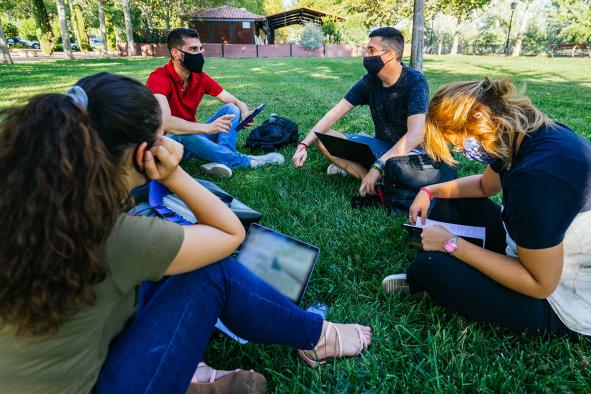 Los centros educativos interesados en implantar acciones de Garantía Juvenil el próximo curso podrán solicitarlo desde hoy mismo y hasta el próximo 4 de julio