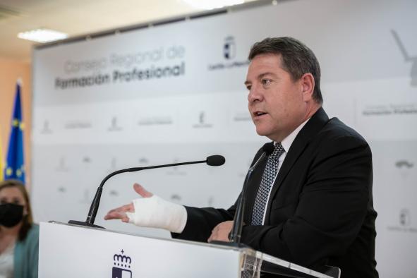 García-Page anuncia una inversión de 61 millones de euros “para pasar de una formación profesional estática a una mucho más dinámica”