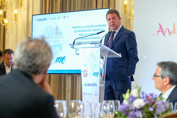 García-Page se muestra optimista con la pronta recuperación del sector turístico y destaca la “corresponsabilidad” del país durante la pandemia