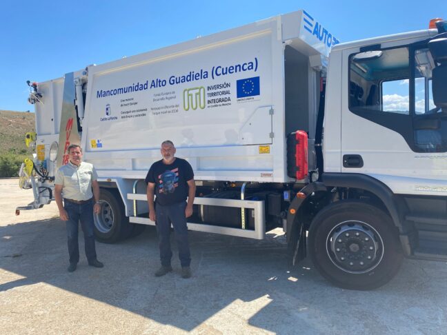 La Junta y la Mancomunidad Alto Guadiela financian un nuevo camión de recogida de residuos