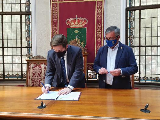 El Gobierno regional y el Ayuntamiento de Hellín solicitan al MITMA que no se suspenda la línea de tren convencional Chinchilla de Montearagón-Cartagena