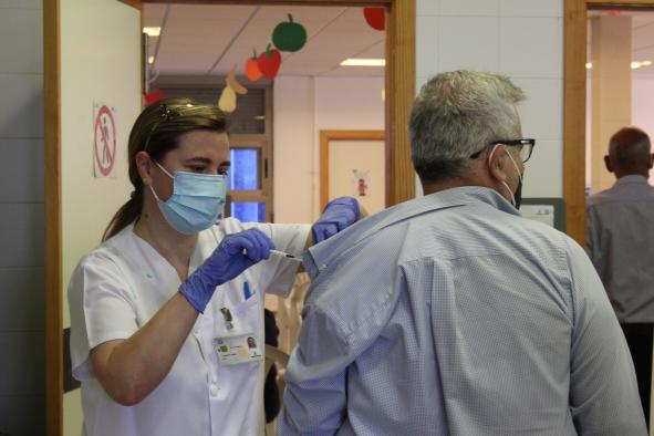La provincia de Cuenca anota hoy 55 nuevos contagios por Covid, hay 13 pacientes ingresados en cama convencional 2 más que ayer y se mantienen 2 en cuidados intensivos