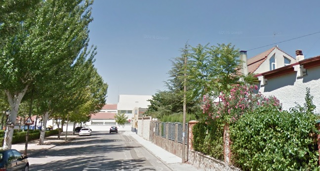 Un joven de 28 años ha resultado herido de gravedad en Tarancón tras precipitarse desde una altura de 3 metros cuando trabajaba en una nave