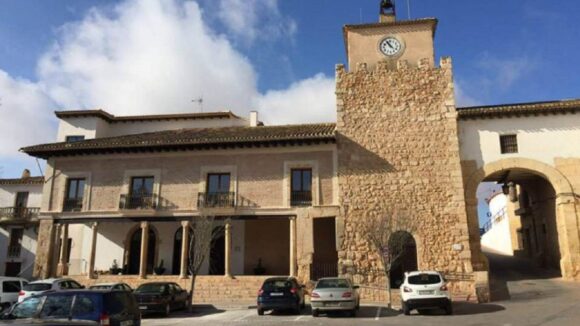 El PSOE se pregunta “cómo va a explicar la alcaldesa de Ledaña a sus vecinos su voto en contra de un nuevo consultorio en el municipio”