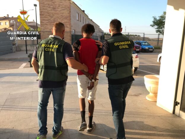 La Guardia Civil detiene a un hombre por un delito de abusos sexuales a menor de edad