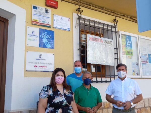 La Junta y el Ayuntamiento de Casasimarro mejoran el alumbrado público de la localidad con la actuación en 157 puntos de alumbrado