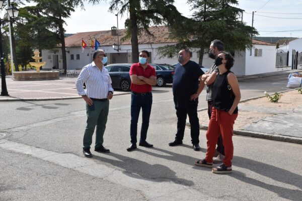 El consultorio de Paredes recibirá una ayuda de 8.000 euros gracias al convenio firmado entre la Diputación y la Junta