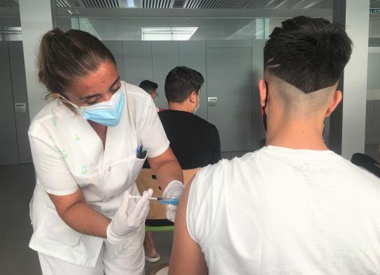 En Cuenca sigue aumentando el número de nuevos contagios por Covid y la presión hospitalaria, hoy se contabilizan 2 muevas muertes por Covid