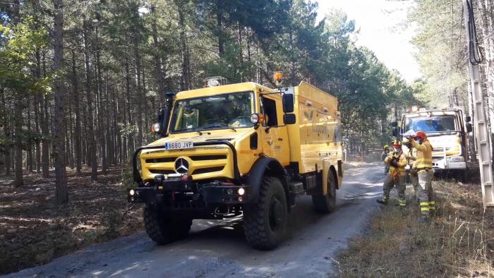 El Gobierno regional refuerza su colaboración con Castilla y León y Madrid en los trabajos de extinción de incendios forestales de estos días