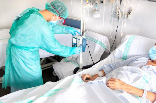Cuenca anota hoy 62 nuevos contagios por Covid, se reducen los pacientes ingresados en cama convencional a 18, 3 menos que ayer y se mantiene 1 en cuidados intensivos