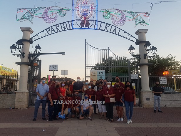 Tarancón encendía este viernes de forma simbólica su iluminación festiva a la entrada del Parque Ferial