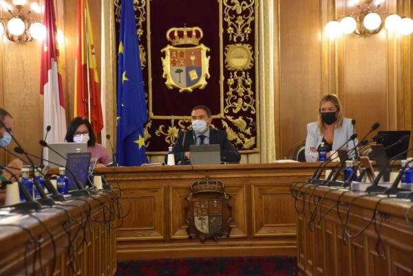 El pleno aprueba más de 3 millones de euros para patrimonio, la hípica, ayudas DANA, emprendimiento y entidades sociales