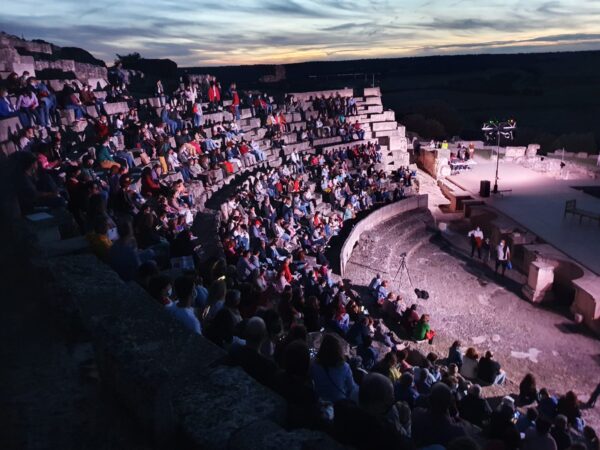 El Festival Segóbriga Victrix finaliza con un rotundo éxito de público y una asistencia de 2.000 espectadores