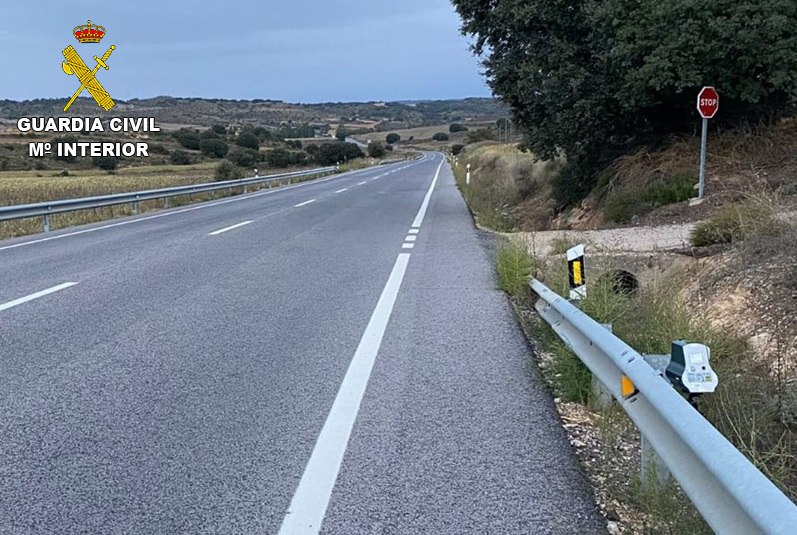 La Guardia Civil investiga a una persona que  conducía un turismo a 197 km/h