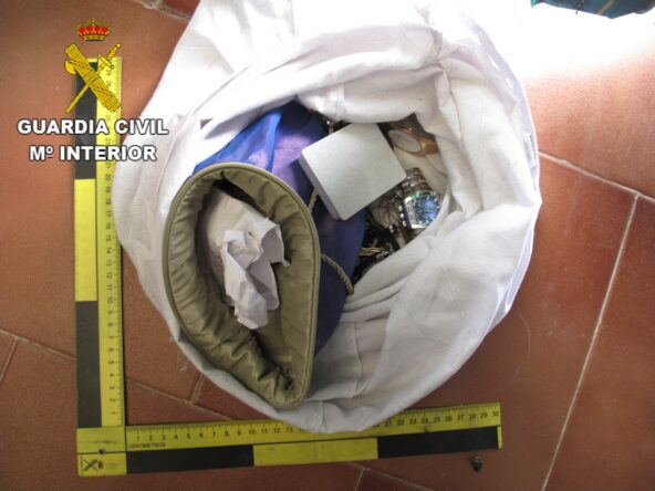 La Guardia Civil detiene a los delincuentes que robaron en una vivienda de Mora minutos después de ser sorprendidos por su dueña