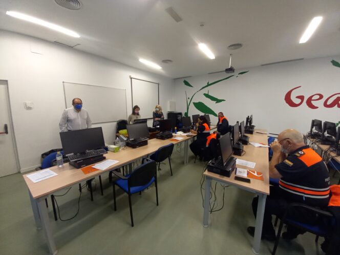 El Gobierno regional forma a 19 voluntarios de Protección Civil en el uso de Desfibriladores Externos Automatizados y en Reanimación Cardio Pulmonar