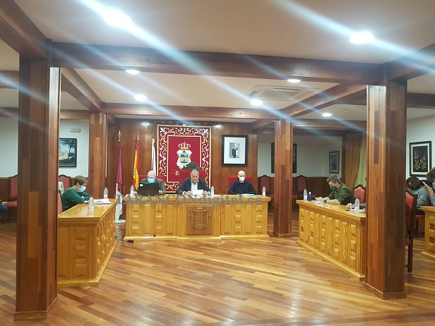 El pleno del Ayuntamiento de Tarancón correspondiente al mes de octubre da luz verde a la reparación de la Muralla de la Iglesia y a una bajada del IAE Impuesto de Actividades Económicas