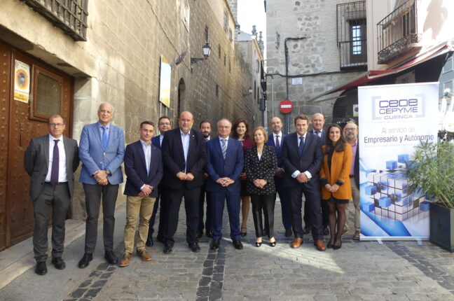 Ceoe Cepyme Cuenca agasaja a Javier Talavera antes de recibir el premio CECAM por la provincia