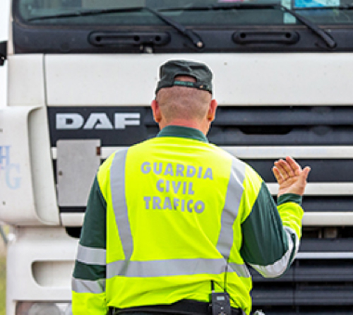 La campaña de DGT-ROADPOL especial sobre seguridad en el transporte de mercancías y personas se salda en la provincia de Cuenca con 346 vehículos controlados y 60 denuncias