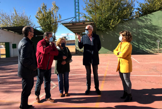 El subdelegado del Gobierno visita los trabajos del Plan Especial de Empleo en Zonas Rurales Deprimidas