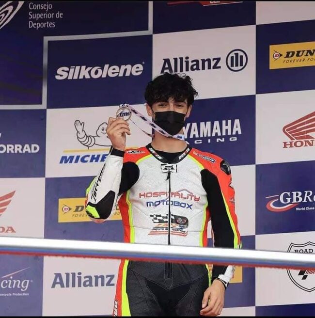El piloto taranconero, Luis Miguel Verdugo, sube al podium del circuito de Jerez (Ángel Nieto) en el Open de Motociclismo 600