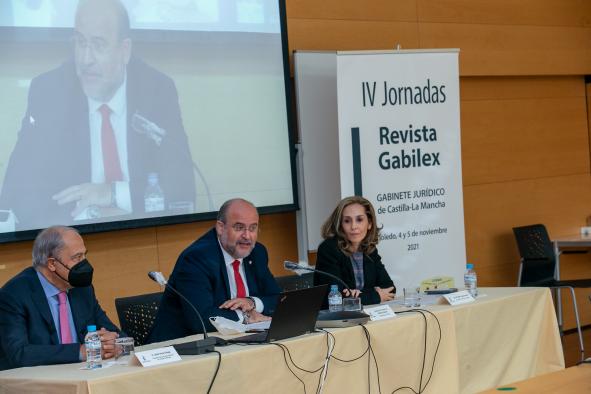 Castilla-La Mancha habilitará un canal de alertas para que sus empleados y empleadas públicos puedan denunciar casos de abuso o corrupción en la Administración