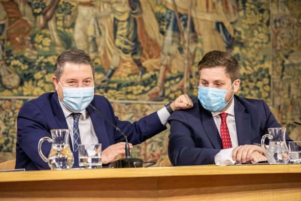 La Junta entrega a AFANION dos viviendas para que las familias con hijos con cáncer puedan alojarse mientras reciben tratamiento
