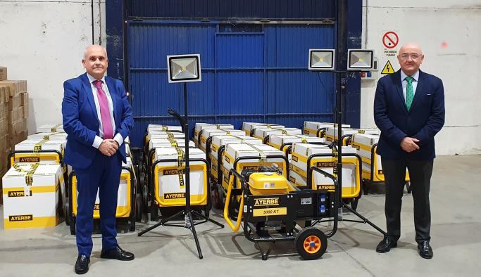 El Gobierno regional entrega equipos electrógenos y material de emergencias a 47 agrupaciones de Protección Civil
