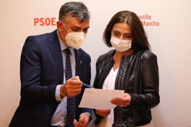 El PSOE critica la “irresponsabilidad” del PP, con cuyas enmiendas a los Presupuestos regionales “quieren eliminar los 70 millones de la reserva estratégica frente al Covid”