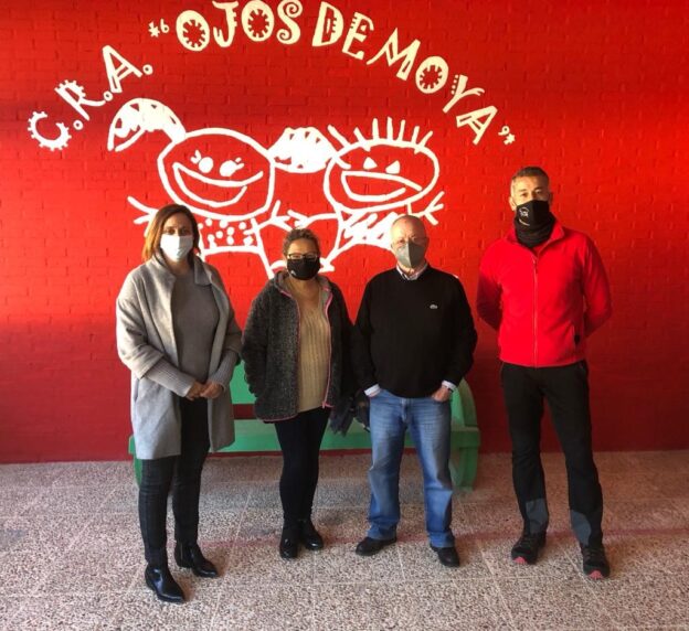 La Junta destina 30.000 euros a mejoras en patios y espacio exteriores en el colegio público Ojos de Moya de Landete