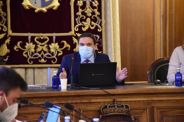 Martínez Chana asevera que hay dos planes sobre el transporte en la provincia “uno que no quiere cambiar” y otro que quiere progresar