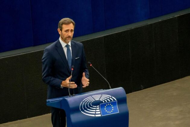 Ciudadanos denuncia en el Pleno del Parlamento Europeo el desmantelamiento del tren convencional en Cuenca y exige al Gobierno que rectifique