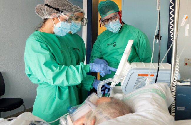 75 nuevos contagios Covid se han registrado en la provincia de Cuenca en esta jornada, continúa estable la situación hospitalaria con 6 pacientes en cama convencional y 3 en cuidados intensivos