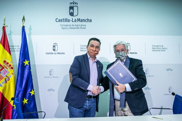 Castilla-La Mancha instalará un centenar de cajeros automáticos para contribuir con medidas reales al desarrollo rural