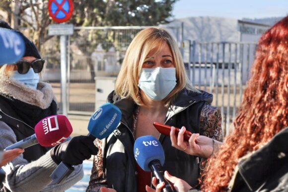 Carmen Picazo: «Nuestros hijos no tienen que pagar la incompetencia de García-Page»