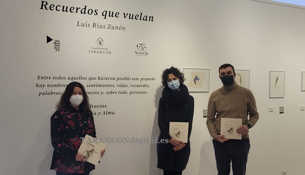 Presentada en el Hall del Auditorio Municipal de Tarancón la exposición pictórica y audiovisual «Recuerdos que vuelan» inspirada en el poemario de Luis Rius