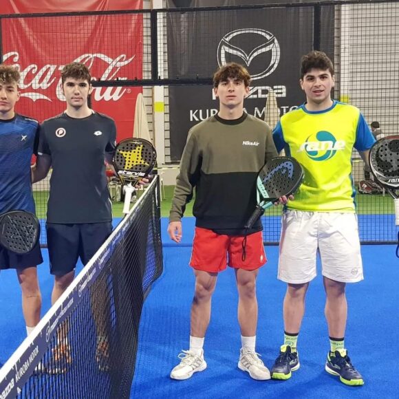 El taranconero Fran Parra pasa la primera prueba clasificatoria para el Campeonato de España de Padel, tras proclamarse subcampeon de la Federación Madrileña con su compañero Gonzalo Aneiros