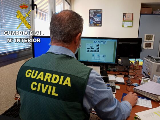 La Guardia Civil investiga a una persona por un delito continuado de estafa mediante envío de pagos al instante por internet
