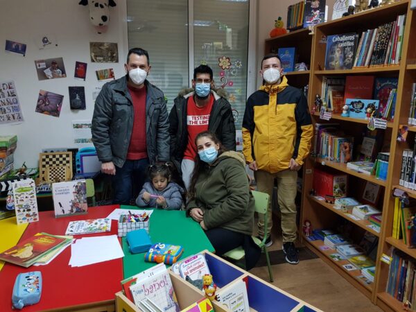 La Diputación de Cuenca y el proyecto Arraigo traen la primera familia para conocer el municipio de Enguídanos