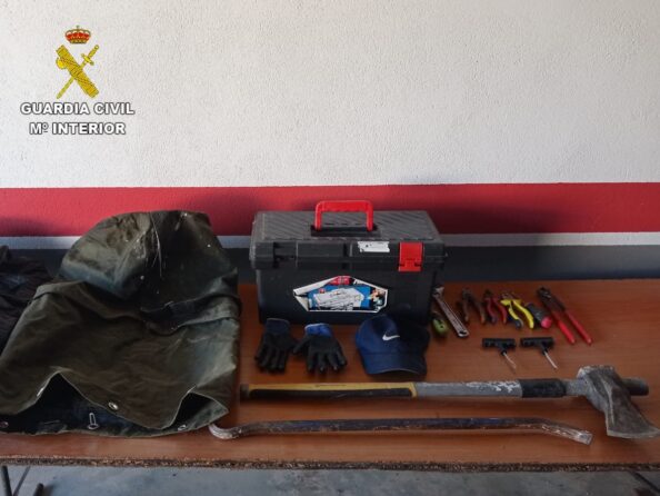 La Guardia Civil detiene a una persona por sustraer productos cárnicos en un establecimiento de Yuncler