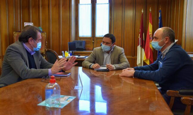 La Diputación de Cuenca y ANIPAM aúnan esfuerzos para apoyar y potenciar el sector conquense de la lavanda
