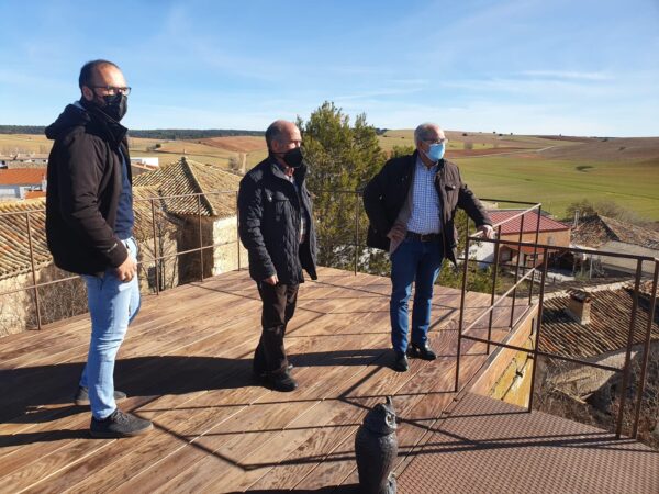 La Diputación de Cuenca invierte 10.000 euros la construcción de una escalera para acceder a la Torre de Chumillas