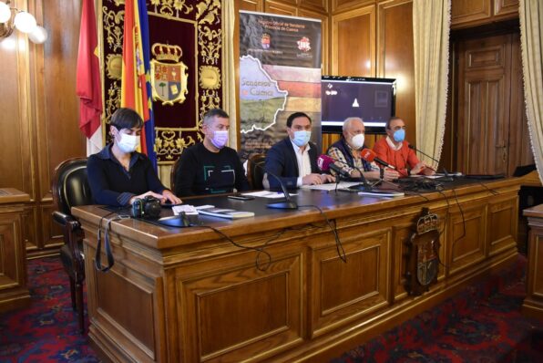 La Diputación presenta la nueva Guía de Senderos de Cuenca, en una edición que celebra el XX aniversario de este exitoso programa