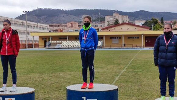 Maria Carmen Llorena, atleta del CD Atletismo Tarancón, a escasos segundos de batir el récord de España de 10 km, en la Categoria F55, en Castellón