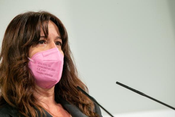 Castilla-La Mancha reconocerá a Carmen Calvo con el ‘Premio Internacional a la igualdad de género Luisa de Medrano’