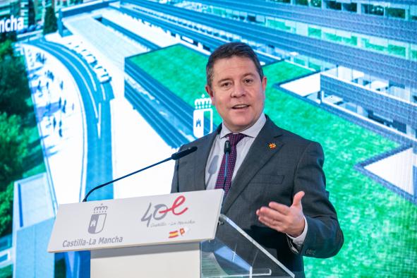 García-Page anuncia la convocatoria de 3.225 plazas para Sanidad en un proceso de Oferta Pública de Empleo que comenzará “en mayo”