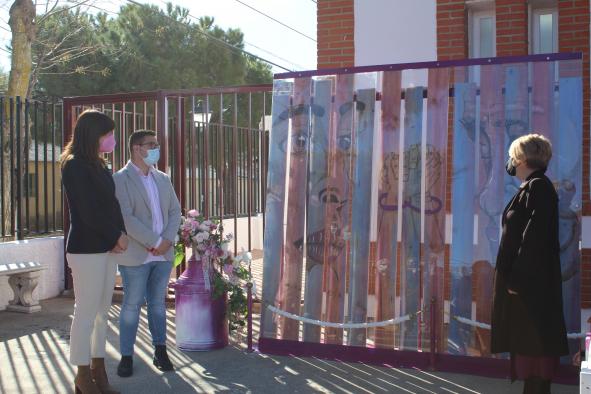 La Junta habrá invertido al finalizar la legislatura cerca de un millón de euros para impulsar 500 proyectos promovidos por asociaciones de mujeres