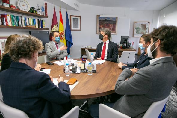 Castilla La Mancha incluirá en el nuevo PDR una ayuda agroambiental de 26 millones de euros para hacer más sostenible y rentable el viñedo de secano