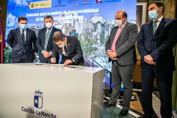 Castilla-La Mancha firma el convenio para la redacción del proyecto de la mejora de la accesibilidad al casco histórico de Cuenca